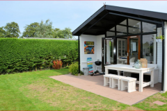 Exterieur vakantiehuis (zomer)